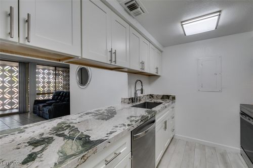 112-205 E Harmon Ave, Las Vegas, NV, 89169-6468 | Card Image