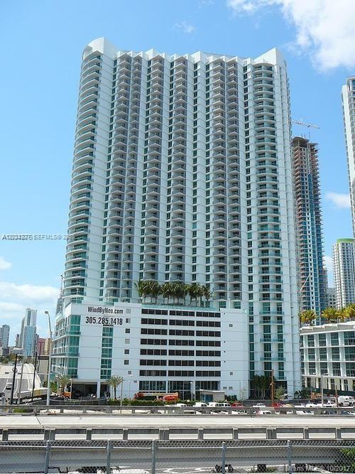 2511-350 S Miami Ave, Miami, FL, 33130-1928 | Card Image