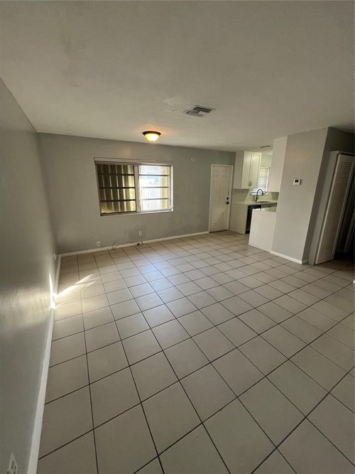 2-5891 Ne 18th Ave, Fort Lauderdale, FL, 33334-6054 | Card Image