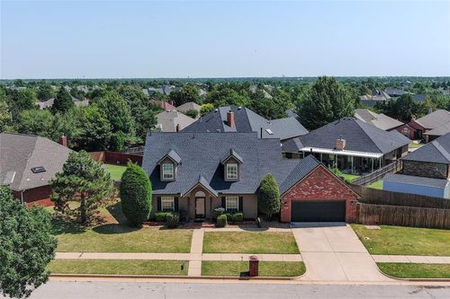15604 Hyde Parke Dr, Edmond, OK, 73013-1362 | Card Image