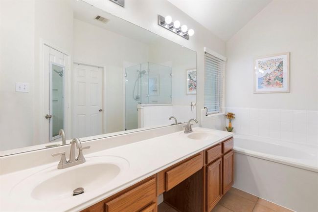 4613 Meridian Park Dr, House other with 3 bedrooms, 2 bathrooms and 2 parking in Pearland TX | Image 28