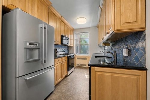 414-415-1615 Avenue I, Brooklyn, NY, 11230-3043 | Card Image