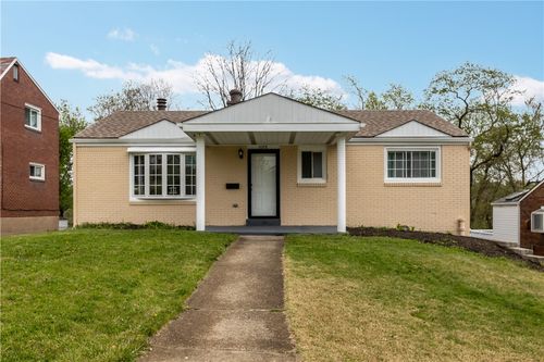 1028 Roseanne Ave, Pittsburgh, PA, 15216-2911 | Card Image