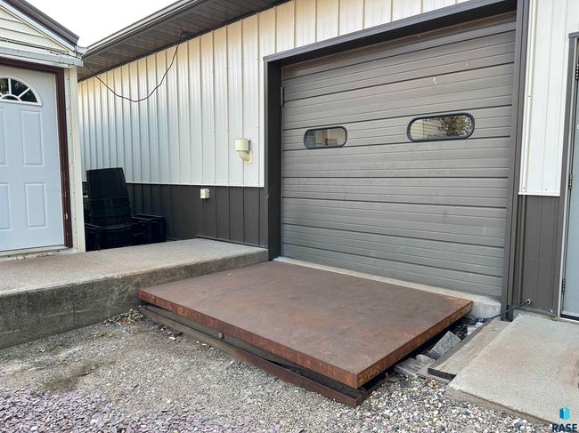 700 6th St, Home with 0 bedrooms, 2 bathrooms and null parking in Freeman SD | Image 37