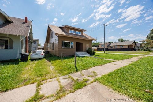 218 S Creek Ave, Bartlesville, OK, 74003-3041 | Card Image