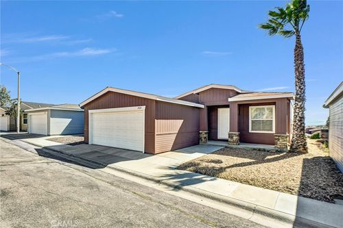 2424 Sunset Ridge Dr, Rosamond, CA, 93560-6371 | Card Image