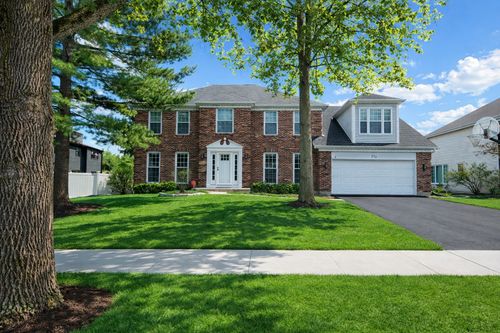 1177 Kenilworth Cir, Naperville, IL, 60540-8255 | Card Image