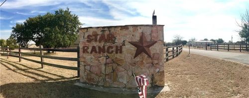 137 Star Ranch Dr, Whitney, TX, 76692-5868 | Card Image
