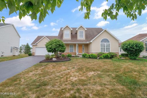 3948 Bridge Creek Blvd, Sylvania, OH, 43560-8600 | Card Image