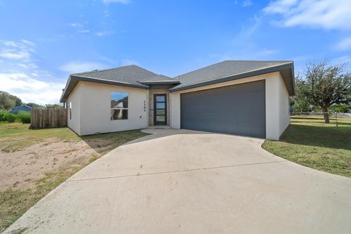 1302 Barnes Ave, Big Spring, TX, 79720-5105 | Card Image