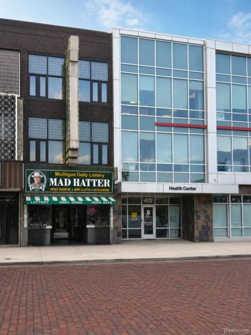 424 S Saginaw Street, Flint, MI, 48502 | Card Image