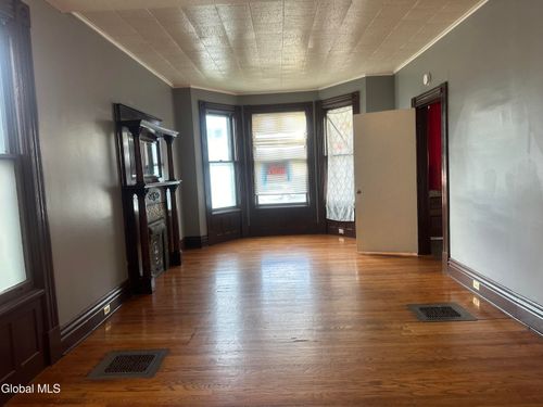 224 5th Avenue Avenue, Troy, NY, 12180 | Card Image