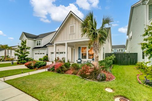451 Parish Farms Dr, Summerville, SC, 29486-0434 | Card Image