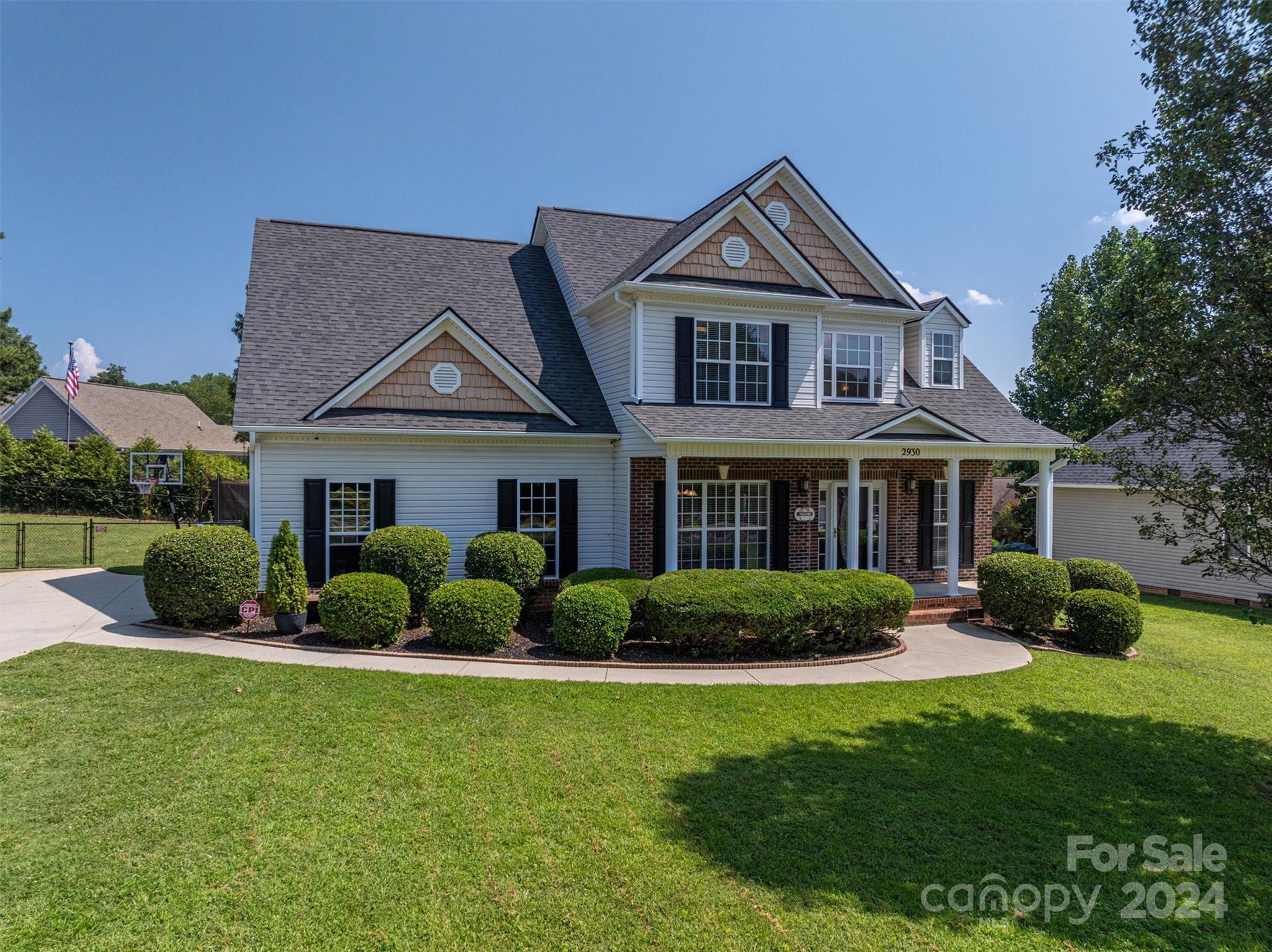 24th Street Dr, Hickory, NC 28601