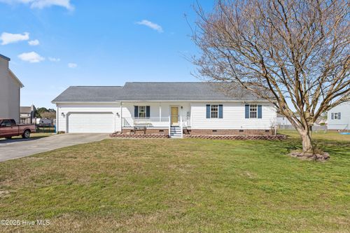 129 Kanton Dr, Jacksonville, NC, 28540-7614 | Card Image