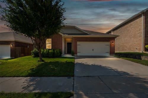 5329 Northfield Dr, Fort Worth, TX, 76179-2177 | Card Image