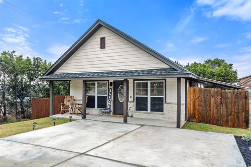 932 Devils River Dr, Granbury, TX, 76048-5834 | Card Image