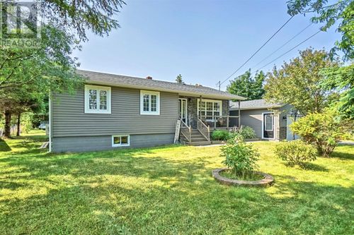 35 Hearn'S Rd, South River, NL, A0A | Card Image
