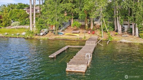1711 E Lake Sammamish Pl Se, Sammamish, WA, 98075-7435 | Card Image
