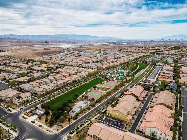 2376 Via Firenze, Townhouse with 3 bedrooms, 3 bathrooms and null parking in Henderson NV | Image 53