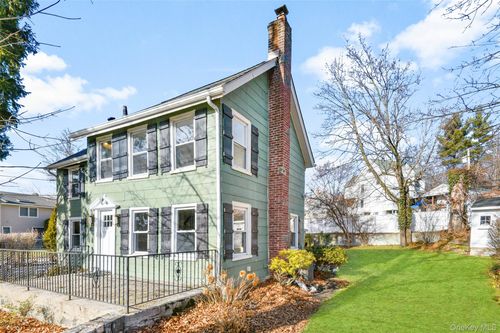 103 Old White Plains Rd, Tarrytown, NY, 10591-5023 | Card Image