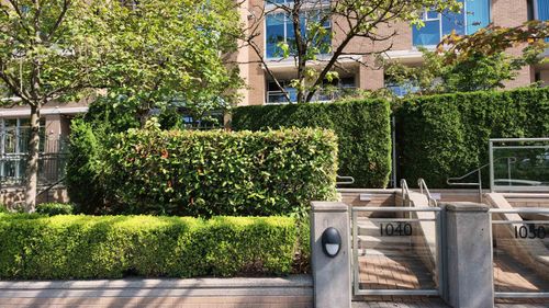 1040 Quebec Street, Vancouver, BC, V6A4K8 | Card Image