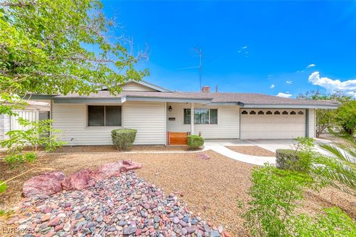 720 Mcdermit Street, Las Vegas, NV, 89107 | Card Image