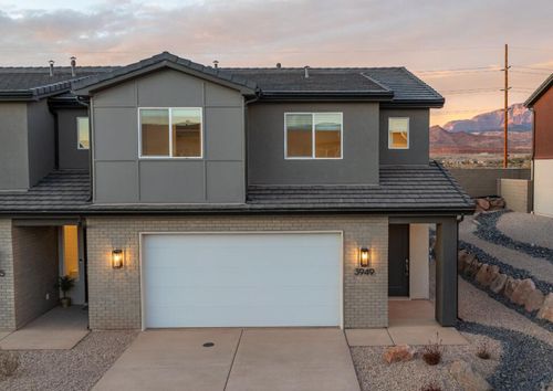45-3924 E Fossil Way, Washington, UT, 84780-8821 | Card Image
