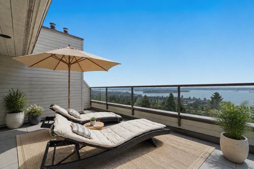41-2238 Folkestone Way, West Vancouver, BC, V7S2X7 | Card Image