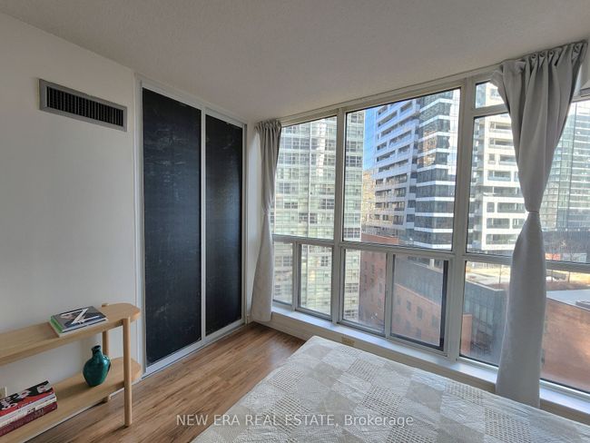 1109 - 24 Wellesley St W, Condo with 1 bedrooms, 1 bathrooms and null parking in Toronto ON | Image 8