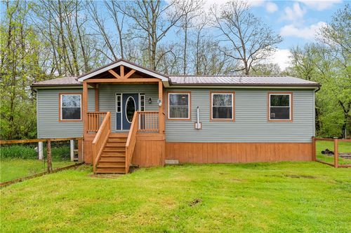 2629 River Dr, Jamestown, PA, 16134-4043 | Card Image