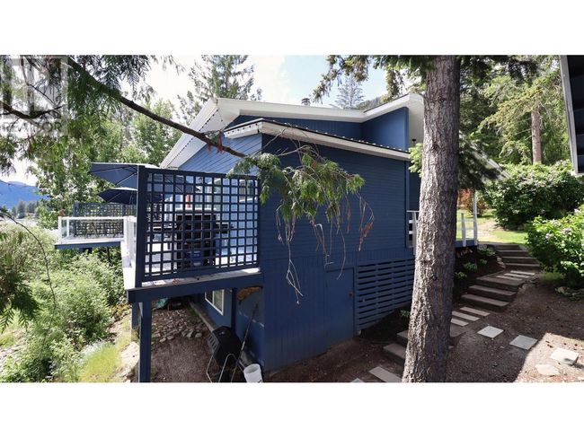 1065 Little Shuswap Lake Rd, House other with 2 bedrooms, 2 bathrooms and 8 parking in Chase BC | Image 38