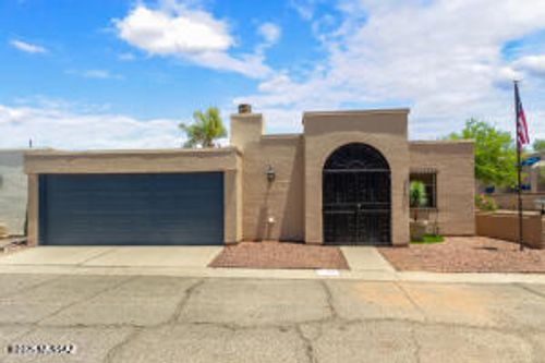 8021 E 3rd St, Tucson, AZ, 85710-2462 | Card Image