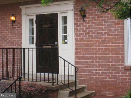 103 Rowell Ct, FALLS CHURCH, VA, 22046-3126 | Card Image