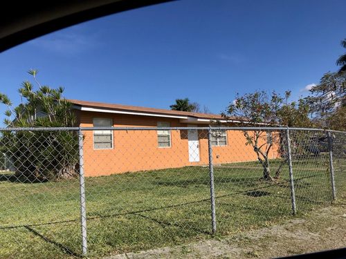 696 Sw 16th Ter, Homestead, FL, 33030-6631 | Card Image