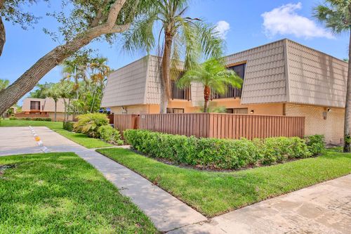 42a-5731 57th Way, West Palm Beach, FL, 33409-7116 | Card Image