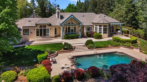 13365 Tierra Heights Rd, Redding, CA, 96003-7489 | Card Image