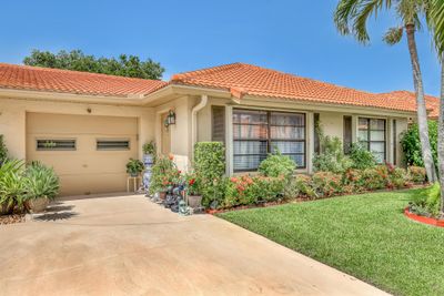 B - 4465 Nutmeg Tree Lane, Home with 2 bedrooms, 2 bathrooms and null parking in Boynton Beach FL | Image 2