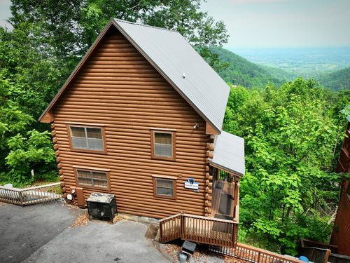 2203 Foxberry Way, Sevierville, TN, 37876 | Card Image