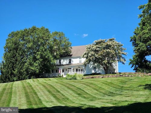 1051 Saint Matthews Rd, Chester Springs, PA, 19425-3101 | Card Image