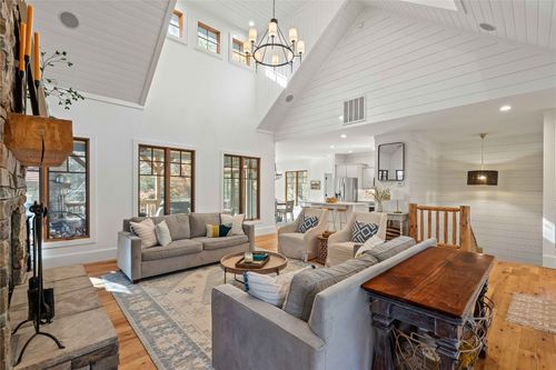 111 Chapel Hl, Cashiers, NC, 28717-0580 | Card Image