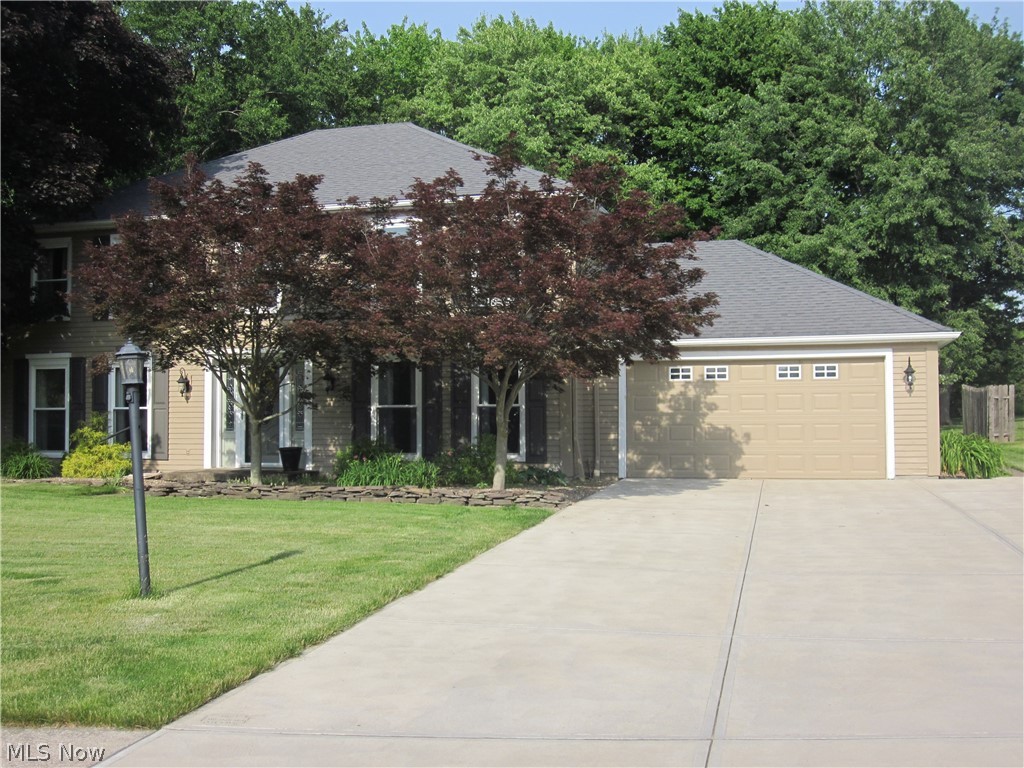 16815 Forestwood Drive, Sold in Strongsville Zoocasa