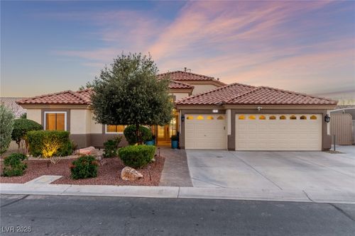 6117 Rum Runner Dr, Las Vegas, NV, 89130-7018 | Card Image