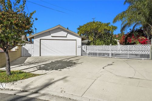 14577 Sierra Way, Baldwin Park, CA, 91706-5425 | Card Image