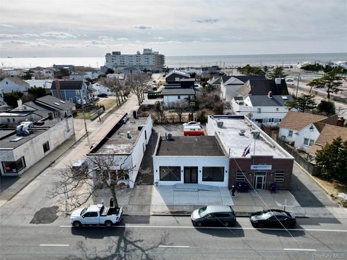 2005 Park St, Atlantic Beach, NY, 11509-1235 | Card Image