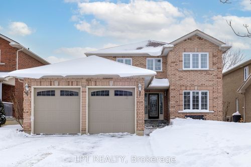 36 Ivygreen Rd, Keswick, ON, L4P4B7 | Card Image