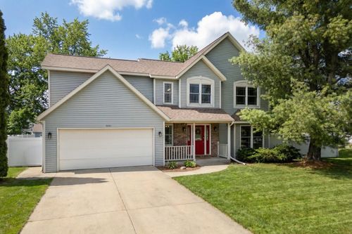 5698 Tradewind Dr, Portage, MI, 49024-1196 | Card Image