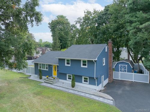 31 Verdin Dr, New City, NY, 10956-3707 | Card Image