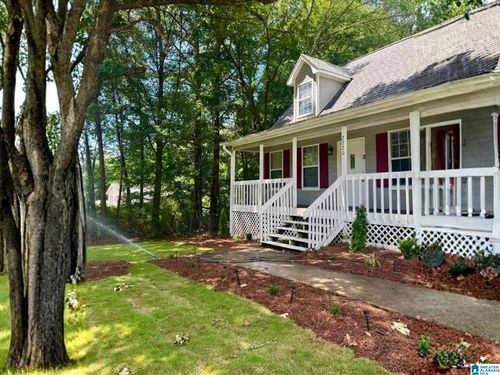 2220 Reed Rd, Center Point, AL, 35215-4806 | Card Image