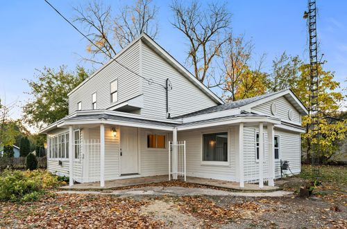 N1622 Orchid Dr, Genoa City, WI, 53128-1542 | Card Image